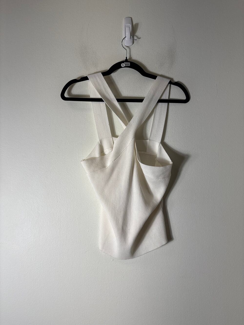 Skies are Blue Off White Sleeveless Cross Back Sweater Sz L